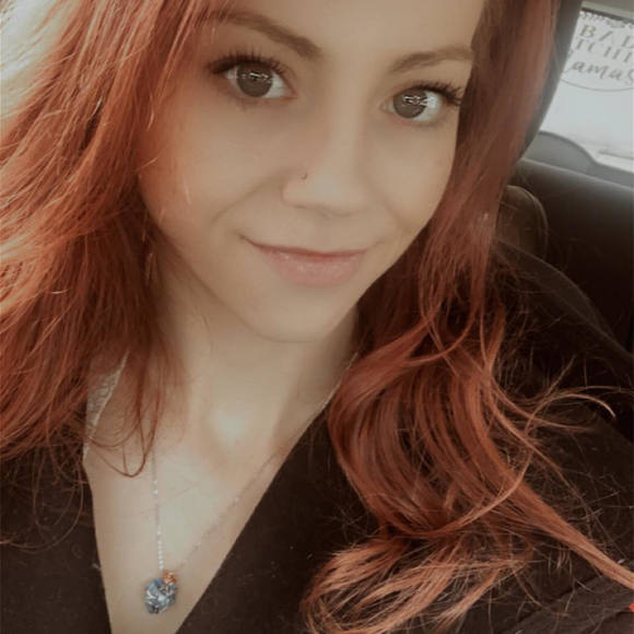 Meet your Posher, Lori-anne - Picture 1 of 1